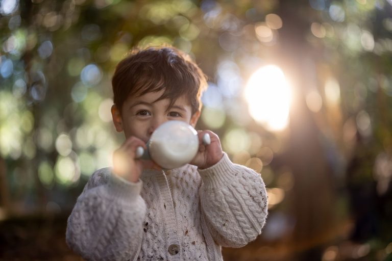 toddler_drinking_goat_milk